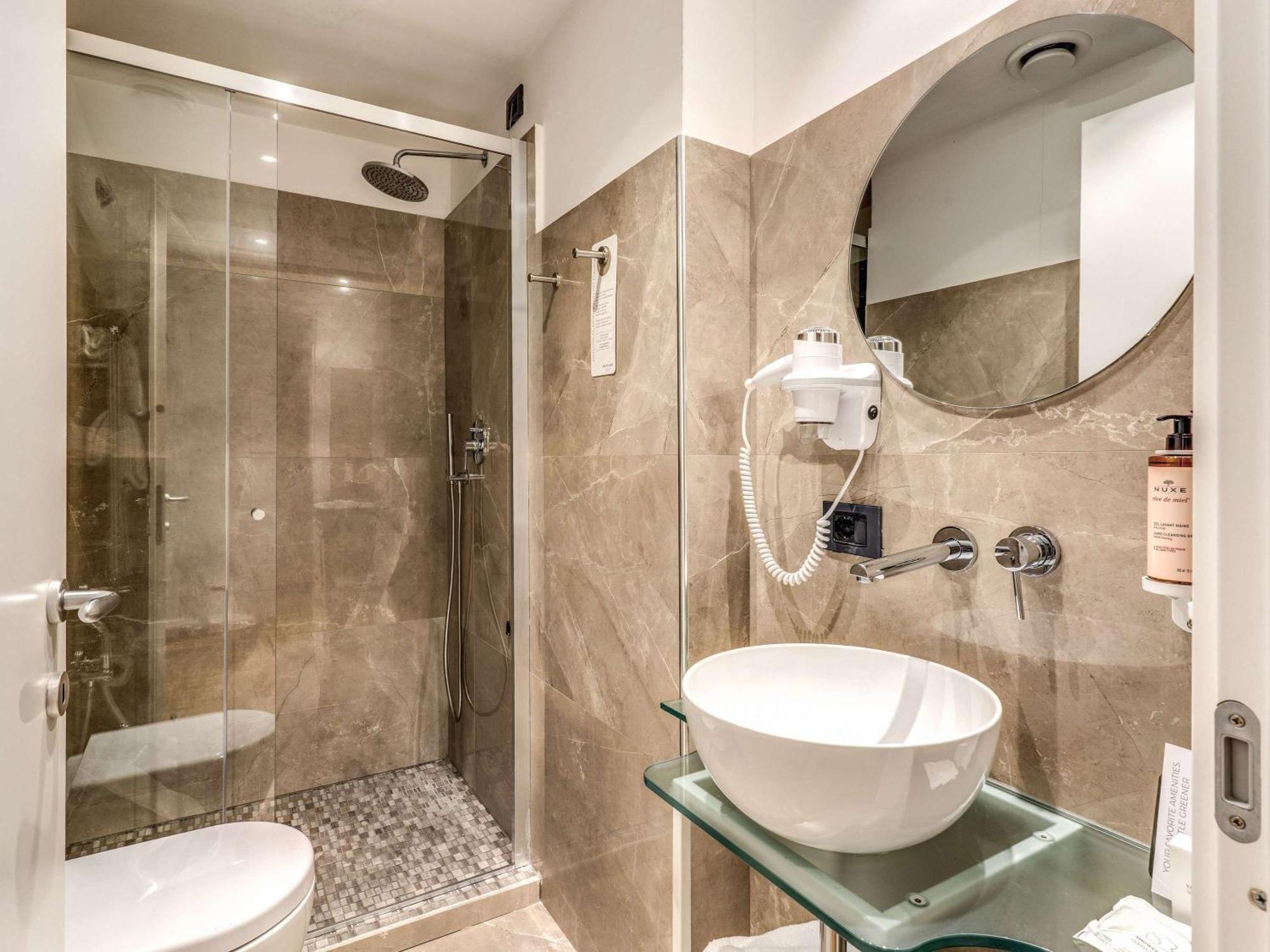 เมอร์เคียว โรมา เชนโตร แตร์มินี Hotel ภายนอก รูปภาพ