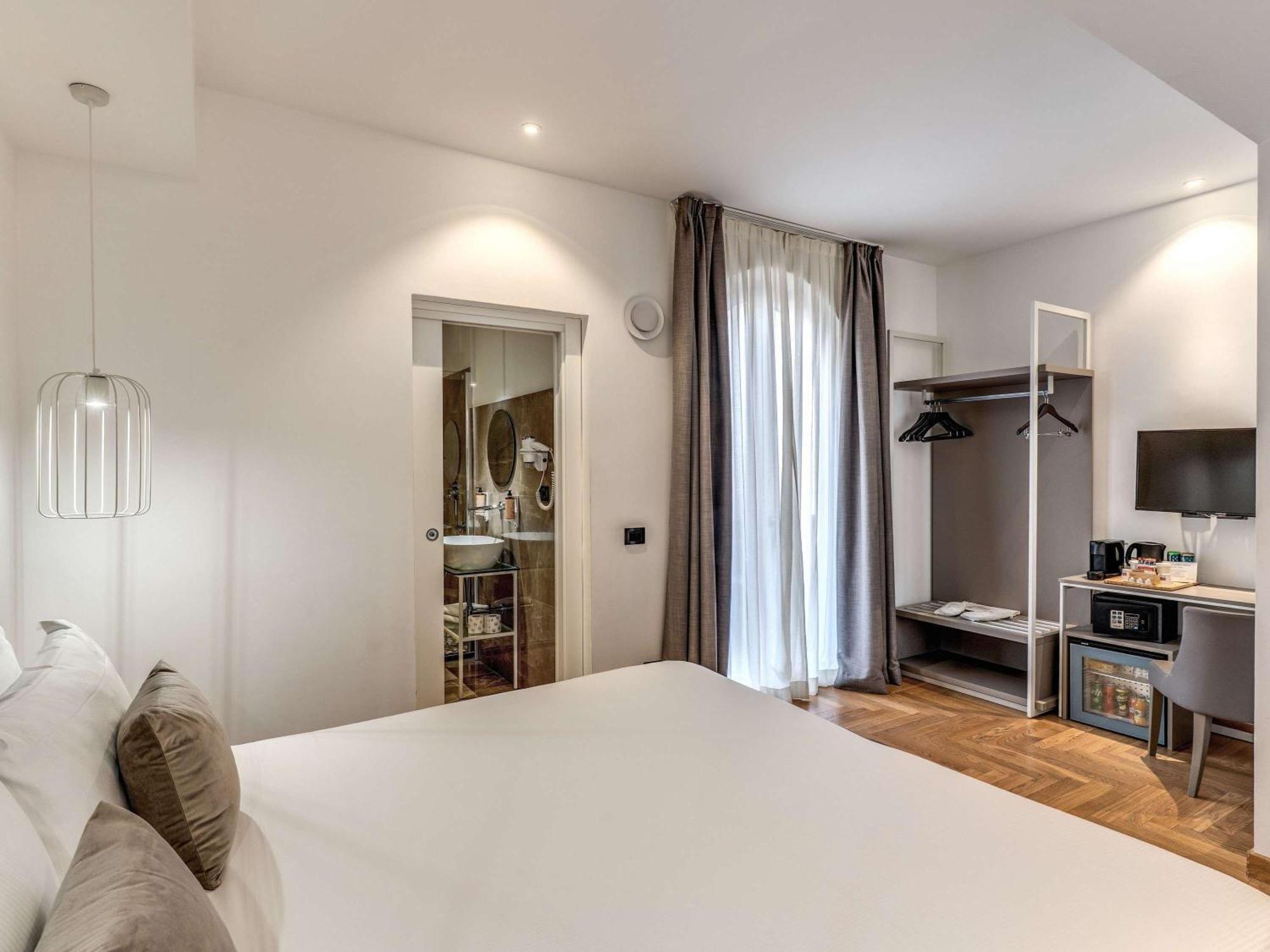 เมอร์เคียว โรมา เชนโตร แตร์มินี Hotel ภายนอก รูปภาพ