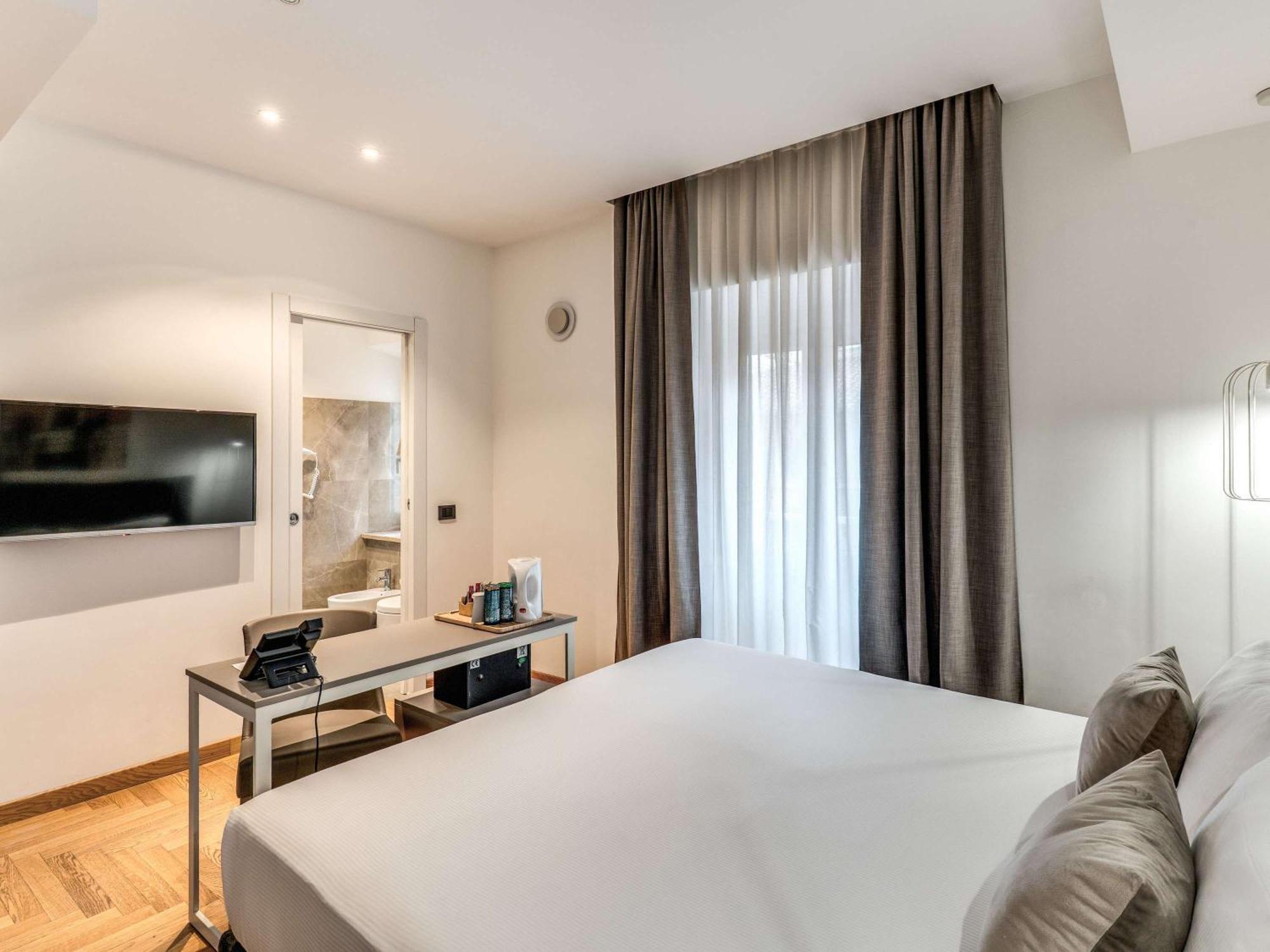 เมอร์เคียว โรมา เชนโตร แตร์มินี Hotel ภายนอก รูปภาพ